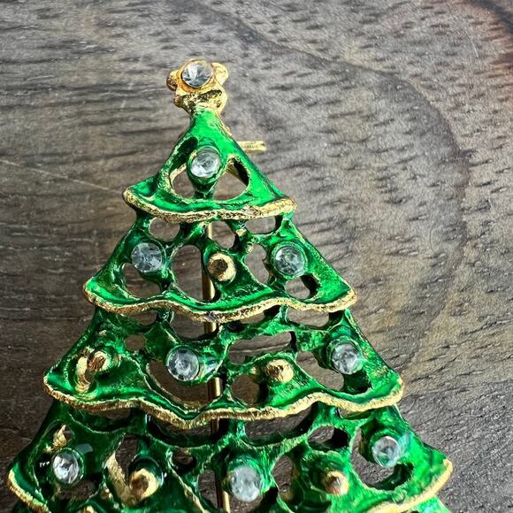 Rhinestone studded Christmas tree with ornament gold tone pin brooch - Picture 5 of 6
